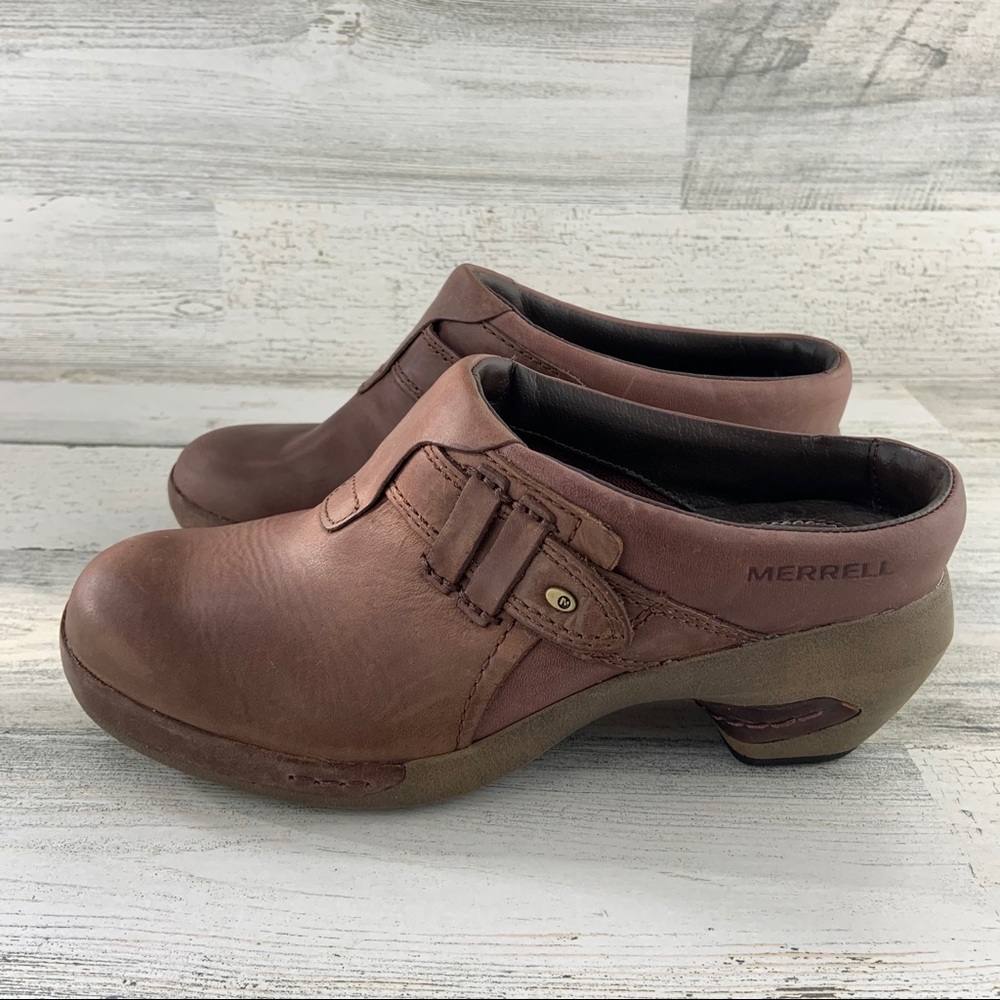 MERRELL Brown Luxe Plunge Leather Clogs Size 7